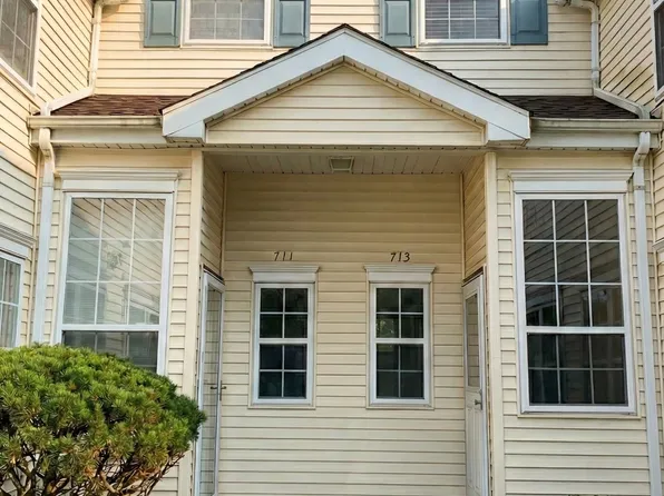 713 Snowdrop Ct, Morganville, NJ 07751