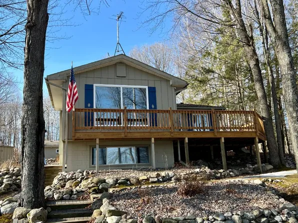 W9180 Kelly Ln, Deerbrook, WI 54424