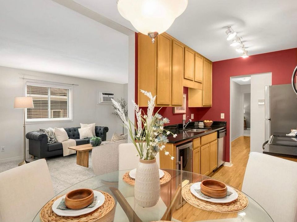 1st image of 2706 Humboldt Ave S APT 302