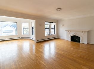 6830 S Jeffery Blvd APT 2N, Chicago, IL 60649