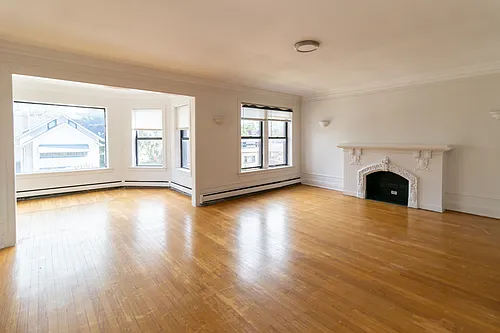 6830 S Jeffery Blvd #2N Photo 1