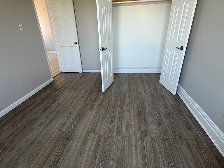 241 Duncan Ave #5C — Photo 11