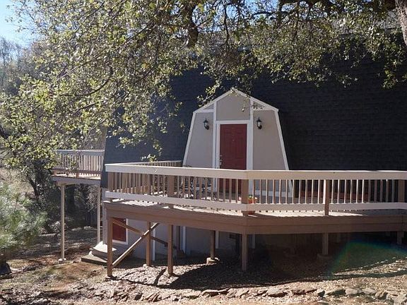 3rd image of 12880 Cresthaven Dr
