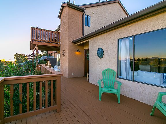 4th image of 7280 Barker Way