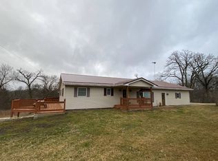 2804 333rd Ave, Ridgeway, IA 52165