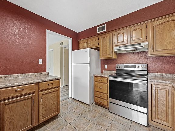 5th image of 5712 Golden Ct NE APT 60