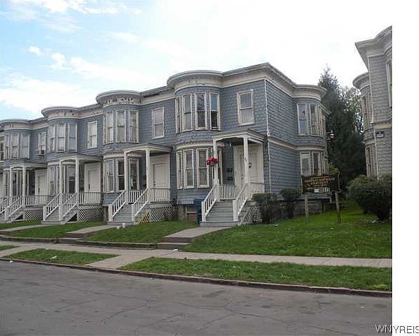 1st image of 29 Emerson Pl