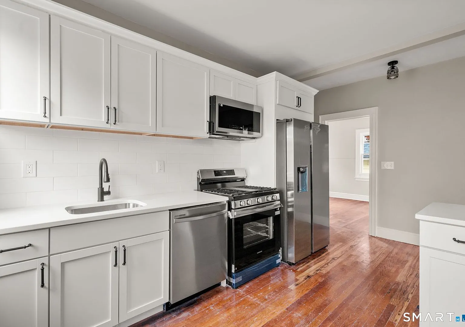 94 Thomas St — Photo 3