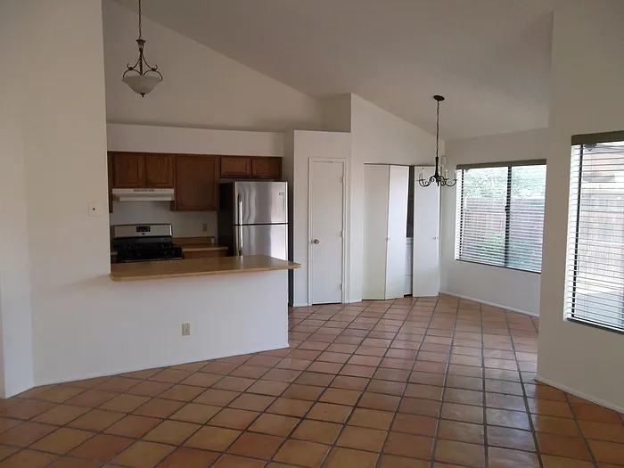 7505 E Harbor Dr — Photo 5