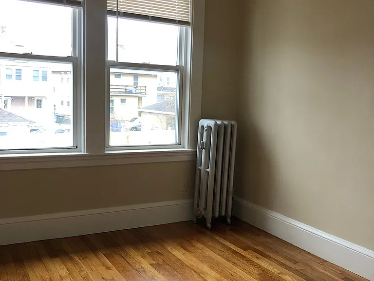 18 Derby St #2 — Photo 9