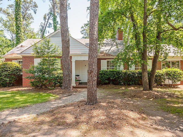 1st image of 2357 Redwood Dr