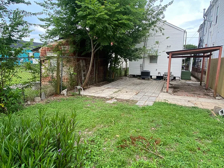 344 Angela Ave — Photo 8