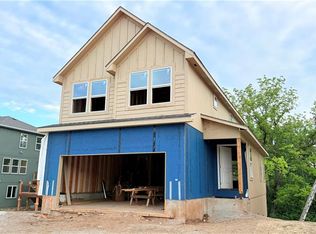 418 Hampstead Dr, Raymore, MO 64083