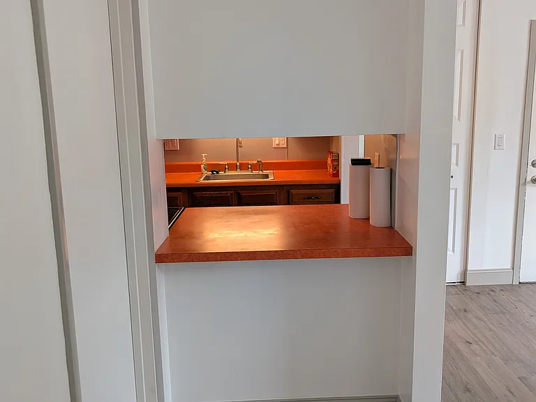 192 E 4th St #192 — Photo 12