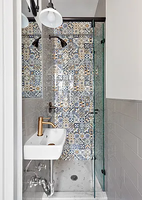 Sold by Compass | media 14