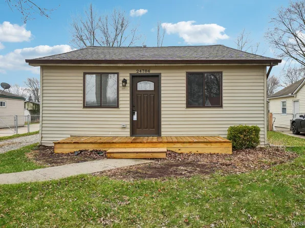 24784 Trombley St, Harrison Township, MI 48045