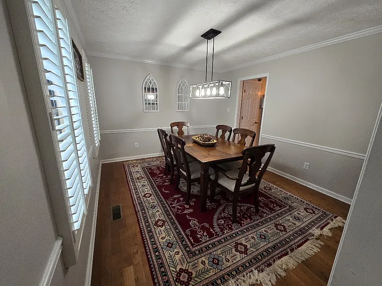 9409 Continental Dr — Photo 5