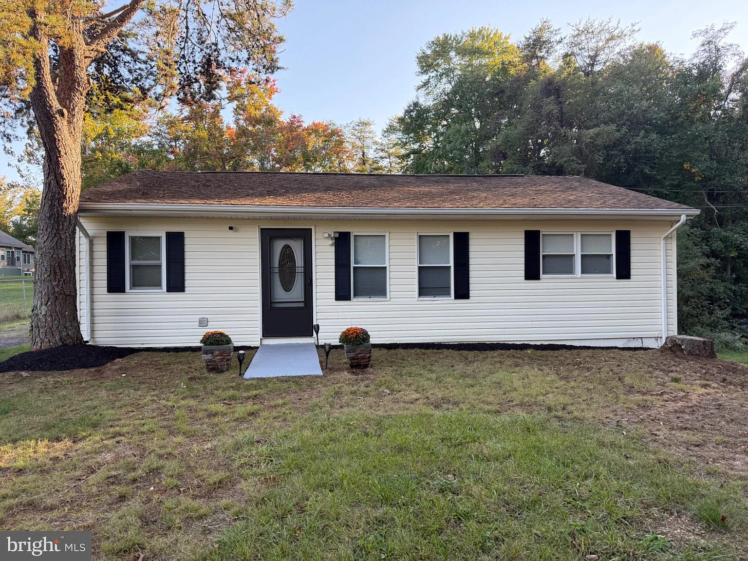 2 bed, 1.0 bath, 750 sqft, $2,100 — Photo 1