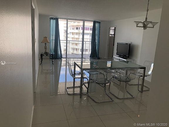 4th image of 3300 NE 192nd St APT 502