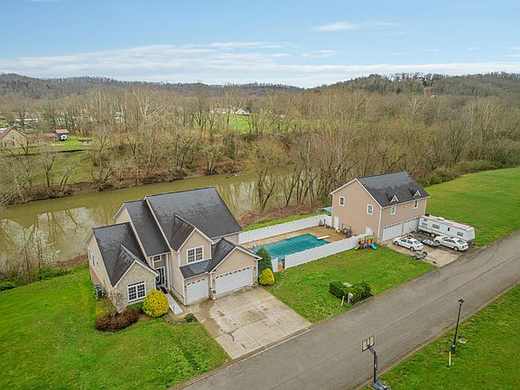 2nd image of 570 Levisa Dr