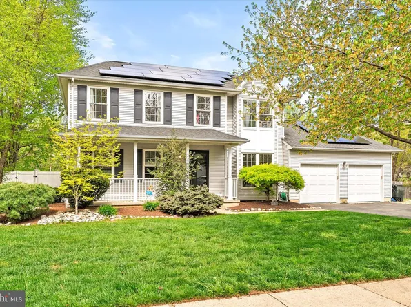 15 Trellis Way, Robbinsville, NJ 08691