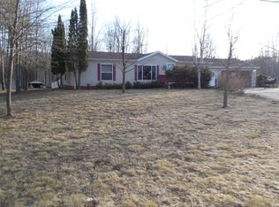 10336 E Deerfield Rd, Shepherd, MI 48883