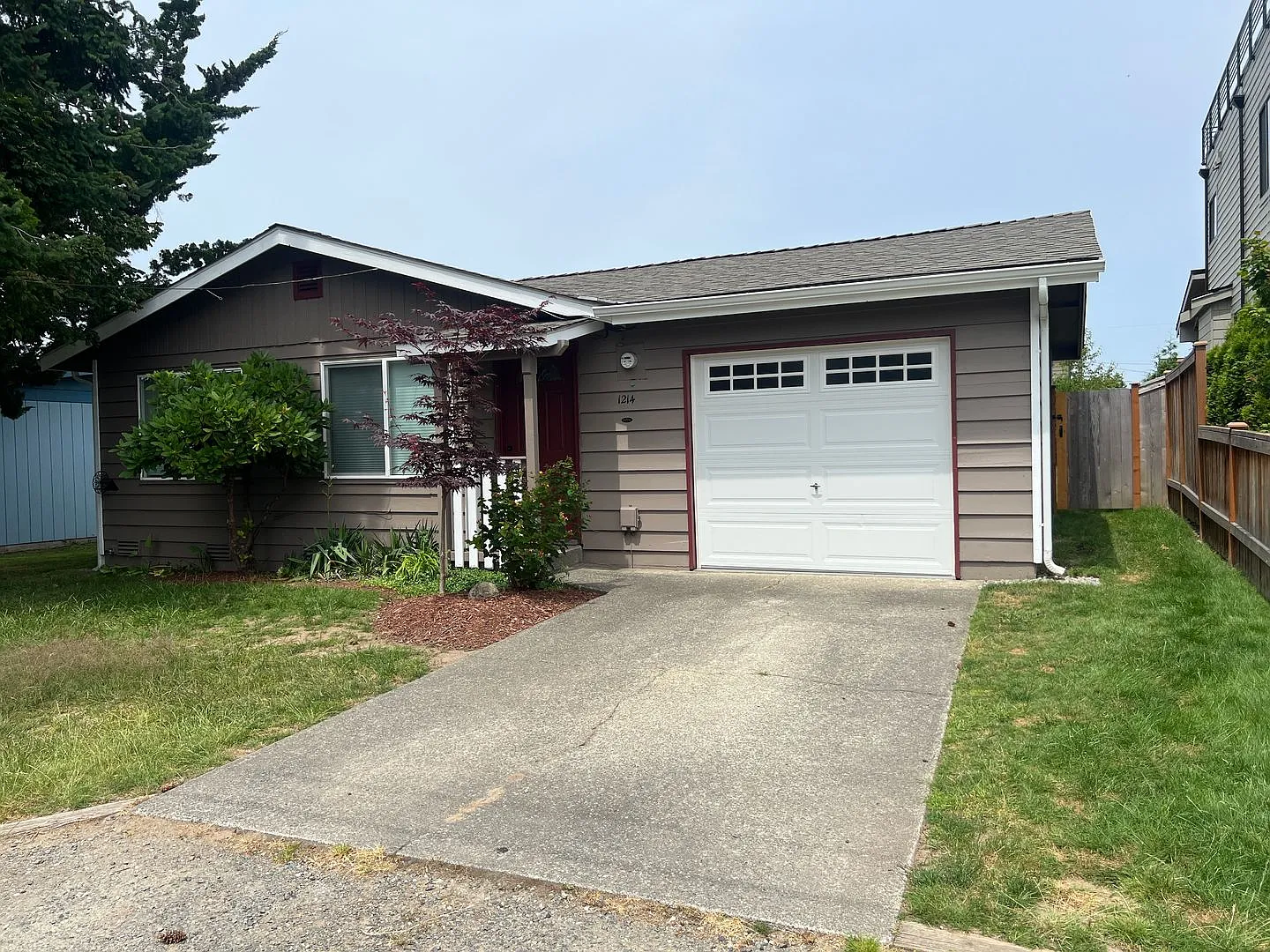 3Bd/1Ba Renton House — Photo 1