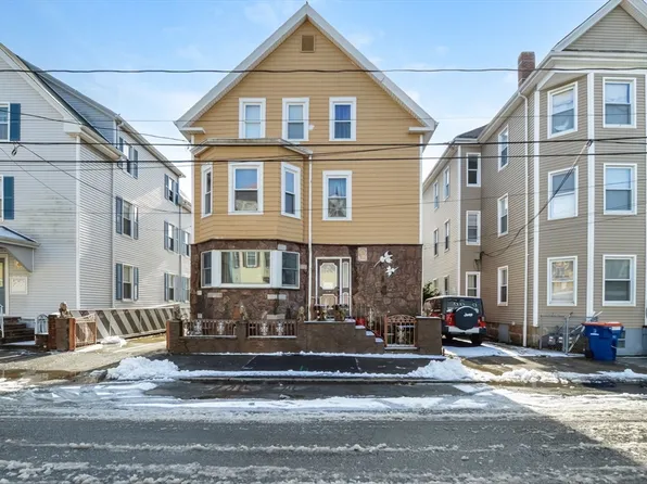 68 Jouvette St, New Bedford, MA 02744