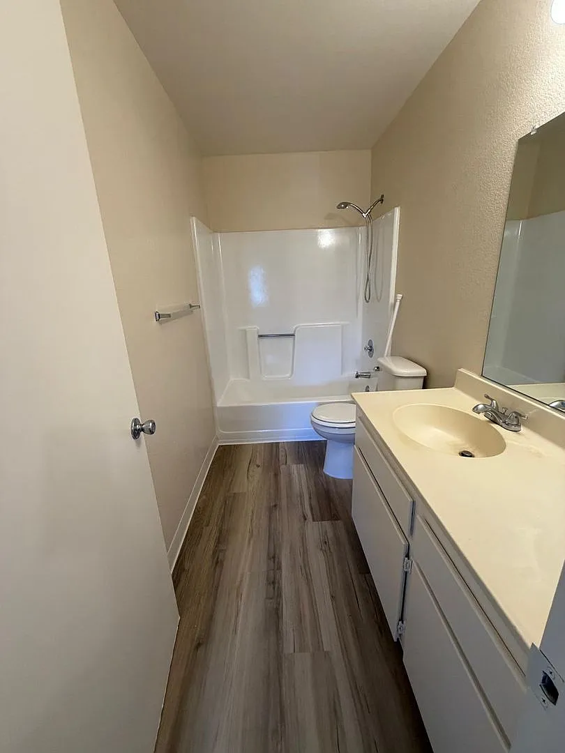 Westbrook Townhomes — Photo 4