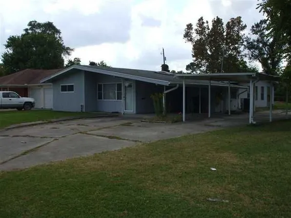 4701 Boyd Ave, Groves, TX 77619