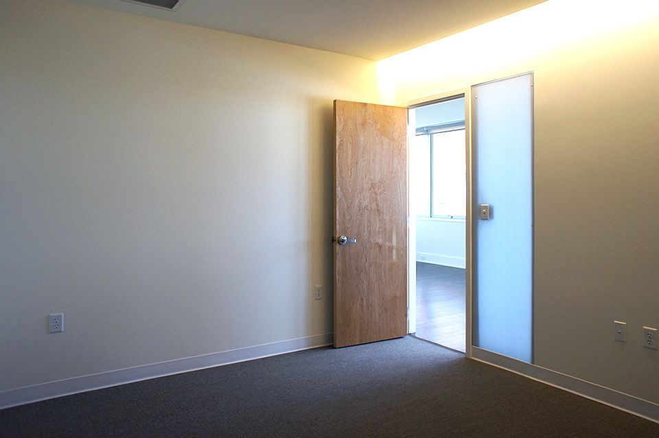 2nd image of 120 E 1st St N APT 5O