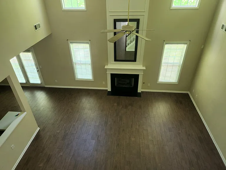 2350 Kirkstone Dr — Photo 11