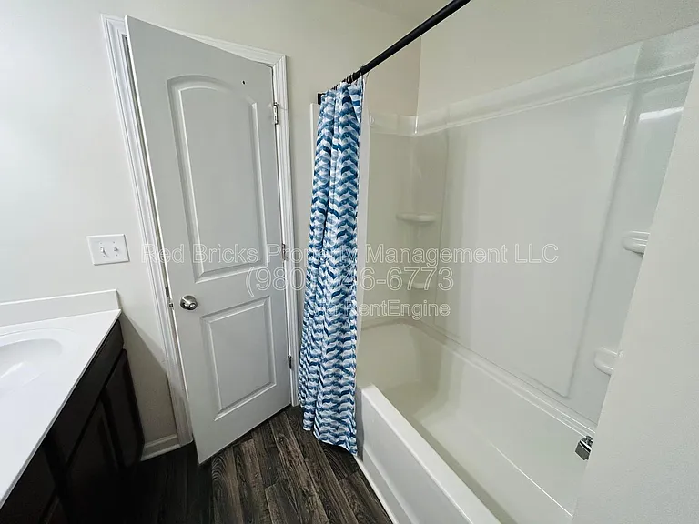 9315 Grand Valley Dr — Photo 29