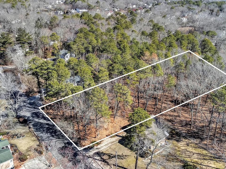 1st image of 68 Glider Ave