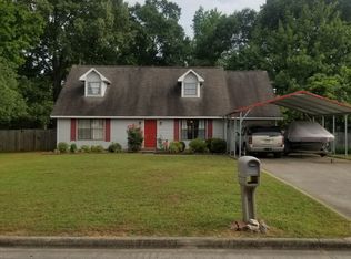 116 Twin Oak Dr, Florence, AL 35633