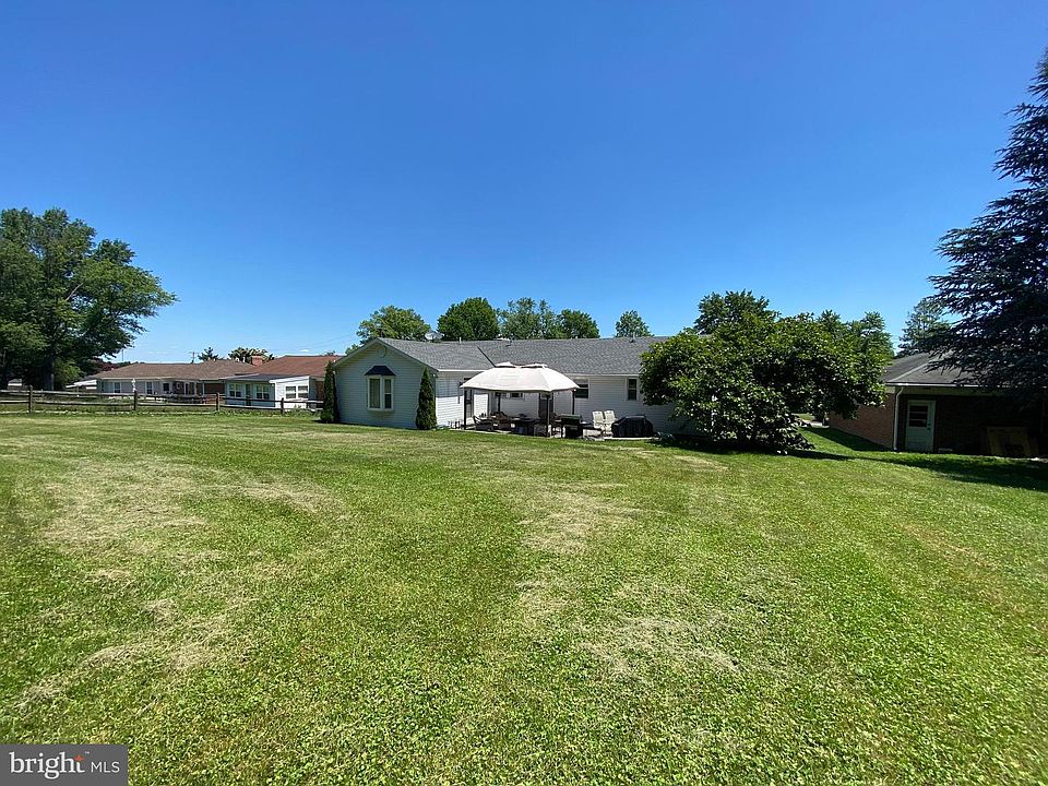 2nd image of 34 Crestview Dr