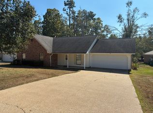 102 Sandhurst Cir, West Monroe, LA 71291