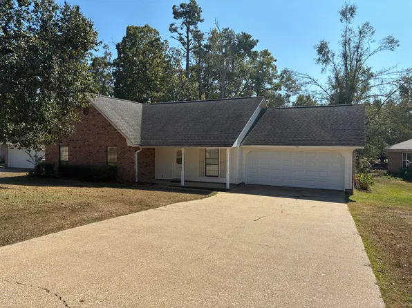 102 Sandhurst Cir, West Monroe, LA 71291