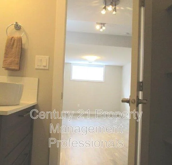 7427 106th St NW — Photo 28