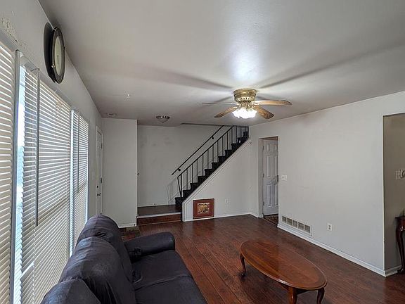 2nd image of 60 Farmhouse Rd