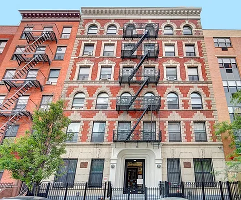 Sold by Compass | media 36