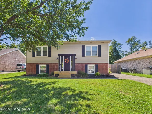 10108 Settlers Crest Ln, Jeffersontown, KY 40299