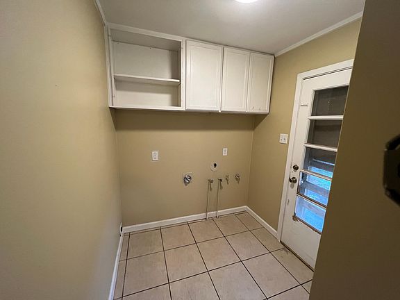 4th image of 3726 Fort Worth St