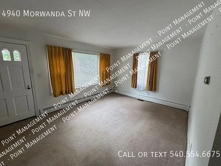 4940 Morwanda St NW — Photo 2