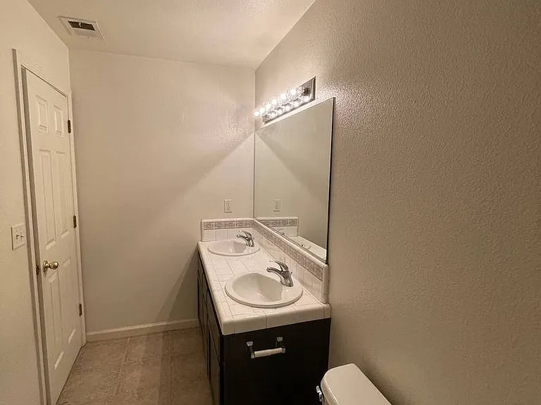 6175 W Scott Ave — Photo 12