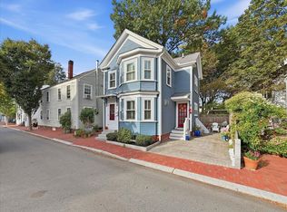 51 Temple St, Newburyport, MA 01950