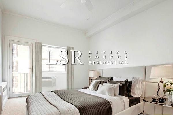 2nd image of 33 Gold St APT 405