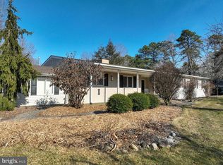 817 Buccaneer Ln, Manahawkin, NJ 08050