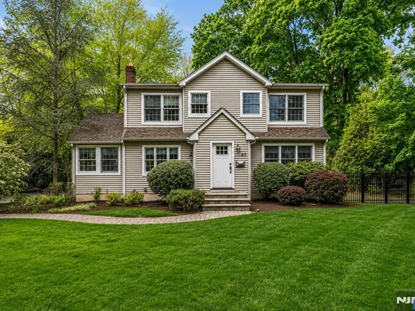63 Park Avenue, Wyckoff, NJ 07481