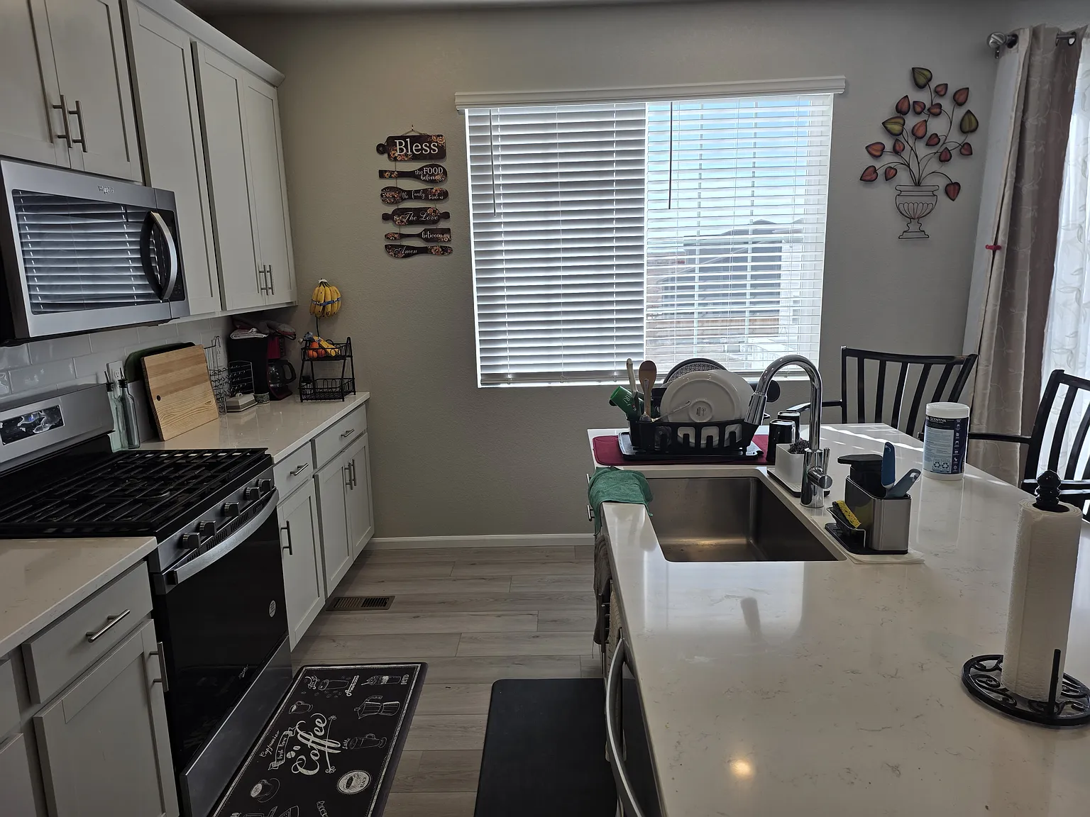 4 bed, 2645 sqft, $700 — Photo 2